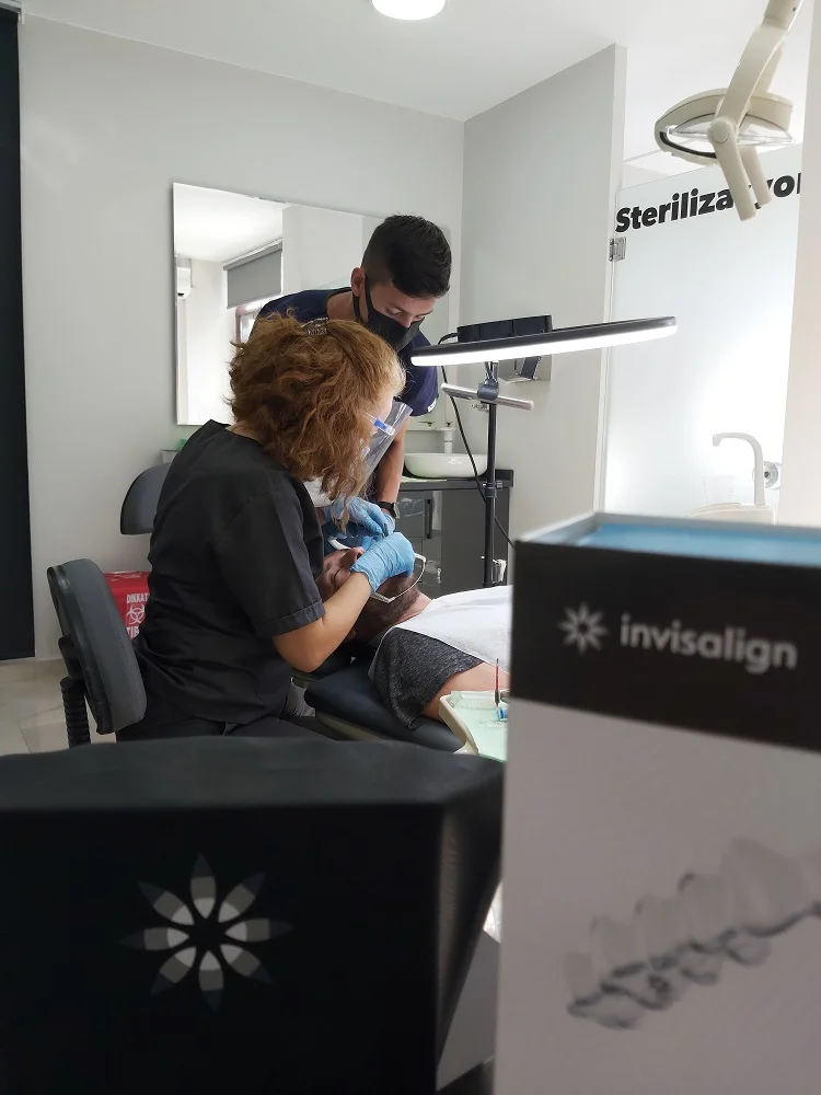 invisalign şeffaf plaklar ile artık daha hızlı bir ortodontik tedavi süreci geçirebilirsiniz